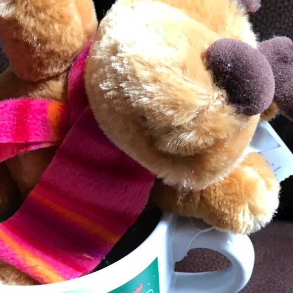 Dan Dees TM Collector's Choice Christmas mug with Reindeer stuffed animal. New. - Picture 11 of 13
